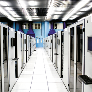 foto 3M, SGI e Intel muestran una tecnología de refrigeración avanzada para el “centro de datos del futuro”.